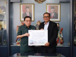 Peringati Hari Pelanggan Nasional, PLN Sapa dan Apresiasi 1.000 Pelanggan di Jawa Timur