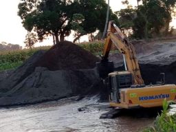Marak Tambang Pasir Ilegal di Desa Pa'bundukang Merusak Tanah Pertanian