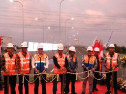 Peresmian Fly Over Pelabuhan Terminal Teluk Lamong