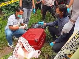 Desa Dadapan Digemparkan Penemuan Mayat Wanita di Dalam Koper