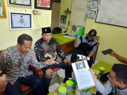 Ketua LSM Barracuda Melabrak Kepala Madrasah Ibtidaiyah di Kota Mojokerto