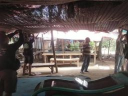 Arena Sabung Ayam di  Desa Klurahan Digrebek