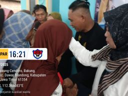 Ketua LSM FPSR Bagikan Ratusan Paket Sembako dan Uang Tunai ke Masyarakat