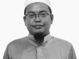 Ustadz Harus Punya Pekerjaan di Luar Mengajar?