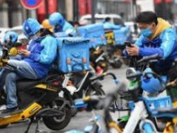 Puluhan Ribu Lulusan S2 dan PhD di China Jadi Kurir