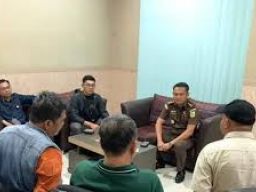 Oknum LSM di Bojonegoro Dituntut Pidana Berbeda