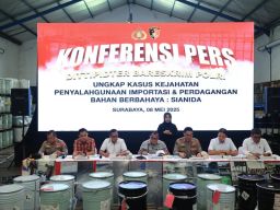 Bareskrim Polri Ungkap Perdagangan Ilegal Sianida di Surabaya dan Pasuruan