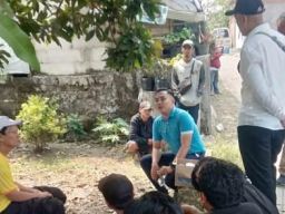 PT Dayasa Aria Prima Lobi Warga Dusun Semambung untuk Buka Jalan