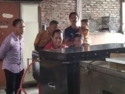 Dosen Universitas Wijaya Putra  Gelar PKM di Desa Setro