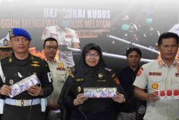 Angkut Rokok Ilegal dari Madura, Imam Suhadi Ditangkap Bea Cukai Kudus