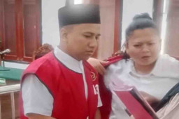 Bersekongkol Kredit Palsu di FIF Surabaya 3, Julia Agustina Dipenjara 1 Tahun