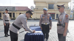 5 Pejabat Utama Polres Tanjung Balai Laksanakan Serah Terima Jabatan
