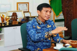 Kisah Sukses Fadhil Arief dari Camat hingga Jadi Bupati Batang Hari