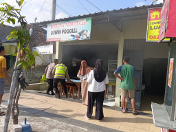 Warung Nasi Pecel Luwih Pooolll di Magetan Kebakaran