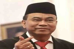 Budi Arie Setiadi, Dikenal Sebagai Jurnalis Bandel