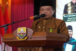 Perjuangan Hidup Al Haris dari Loper Koran hingga Jadi Gubernur Jambi