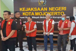 Korupsi di BPRS Kota Mojokerto, Iwan dan Slamet Divonis 2 Tahun Penjara