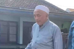 Profil KH Idris Hamid Pengasuh Pesantren Salafiyah Pasuruan