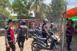Samapta Polres Bima Kota Bubarkan Sabung Ayam di Melayu