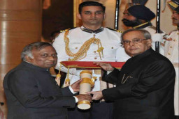 Vijay Bhatkar Pencipta Super Komputer Asal India