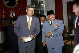 Misi Perdamaian Soekarno Bertemu John F Kennedy