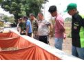 Dosen Universitas Wijaya Putra Berikan Pelatihan Budidaya Belut Sawah