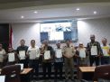 Karantina Jawa Timur Serahkan SK Registrasi Fumigasi dan Registrasi