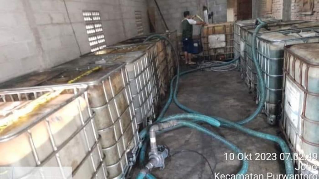 Gudang penimbunan solar bersubsidi