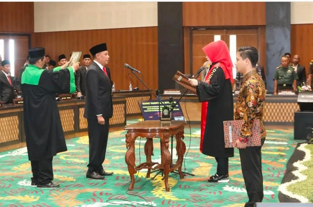 Efendi Ucapkan Sumpah Janji Pengganti Antar Waktu Ketua DPRD Bangkalan