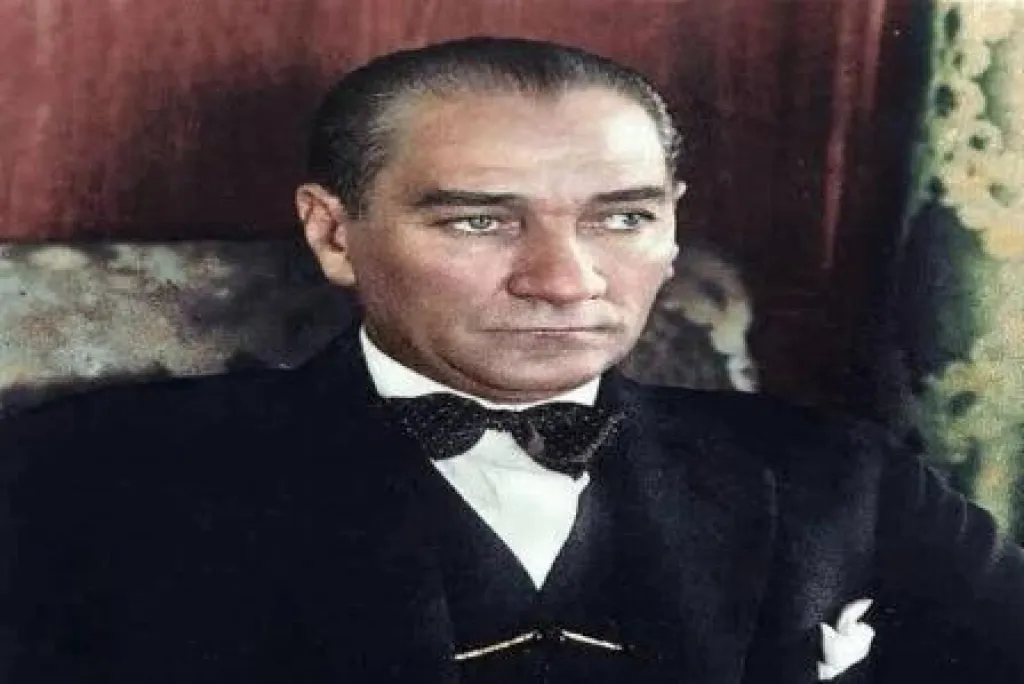 Para Pejabat Turki Menolak Mengadakan Shalat Jenazah Kemala Ataturk