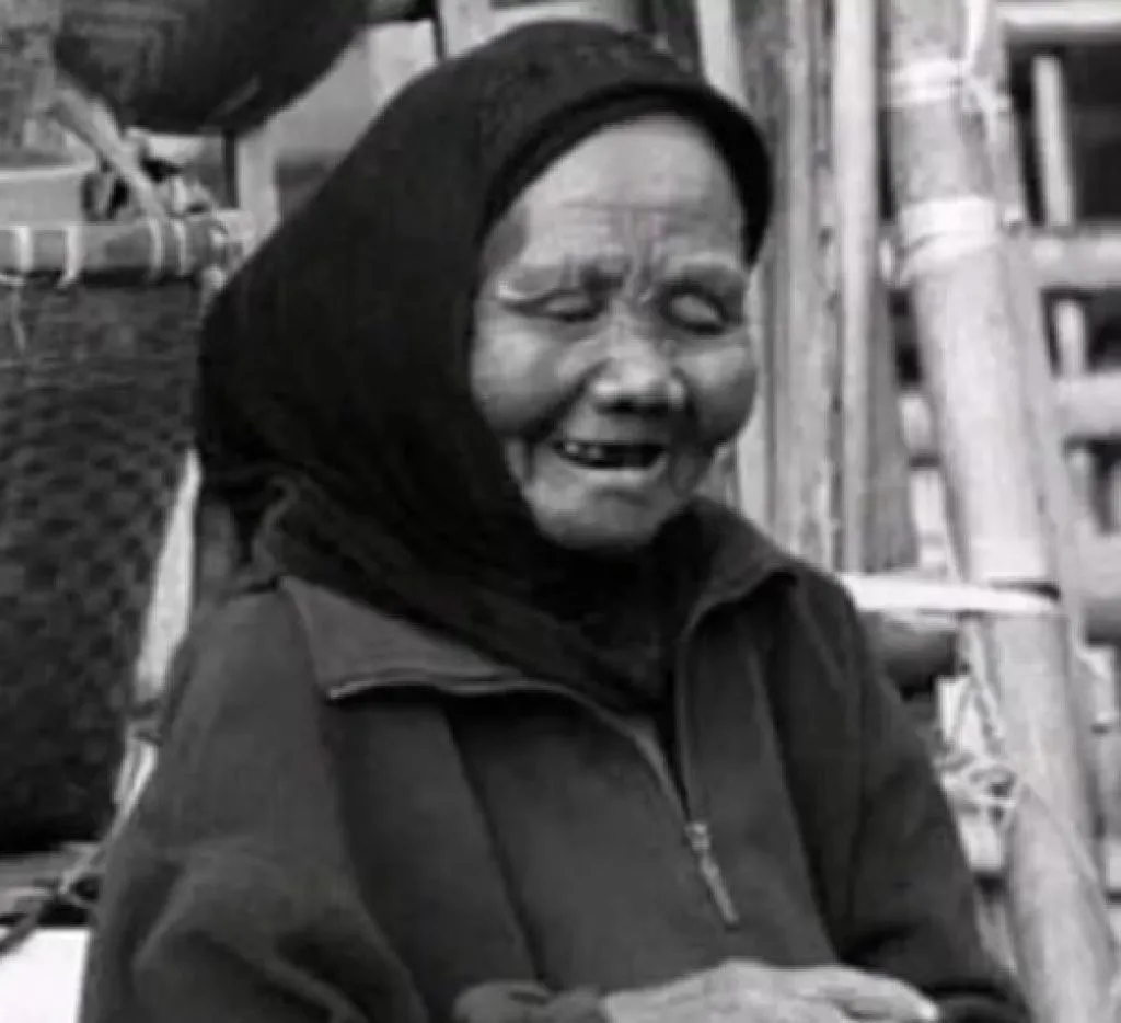 Mbah Jum, Penduduk Bumi yang Bikin Iri Bidadari Langit