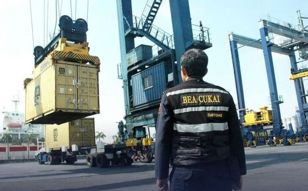 PT You Young dan PT Krakatau Osaka Stell Terima Fasilitas Kepabeanan