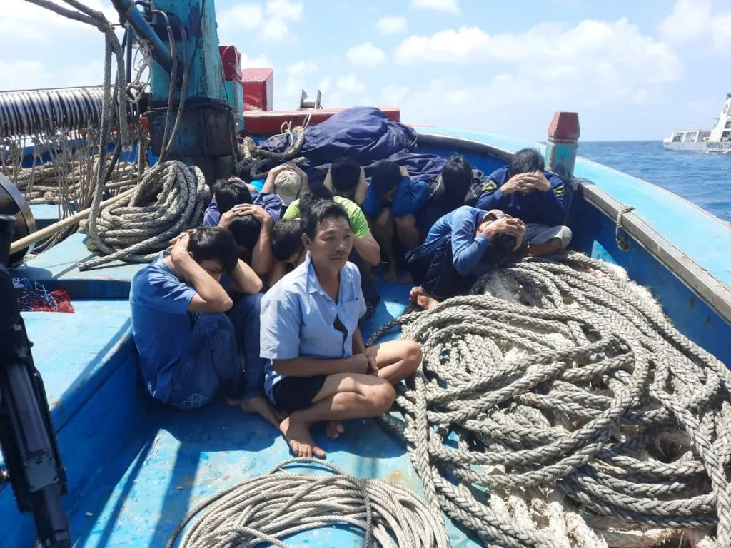 Bakamla RI Tangkap Kapal Vietnam Curi Ikan di Laut Natuna Utara