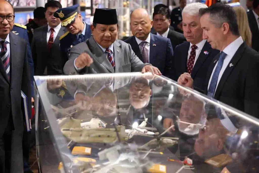 Menhan Prabowo Perkuat TNI Melalui Pembelian 24 Pesawat Tempur F 15EX