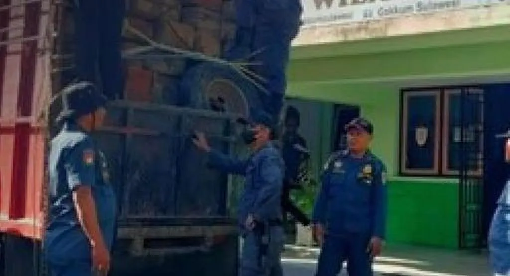 Gakkum KLHK Mengamankan Truk Bermuatan Kayu Ilegal di Donggala
