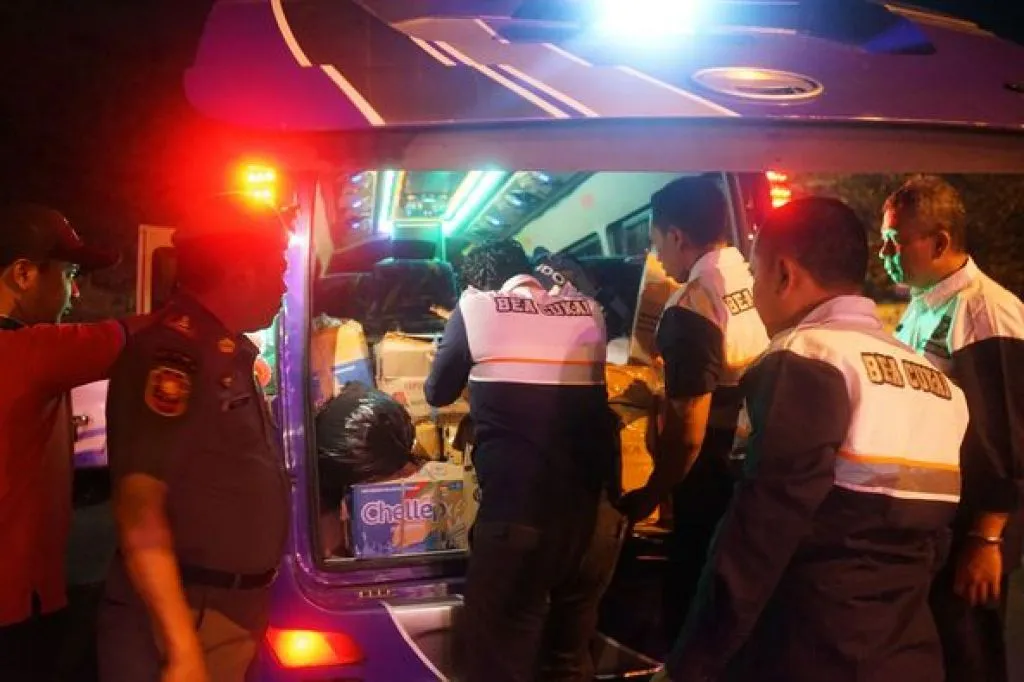 Pengiriman Ratusan Ribu Batang Rokok Ilegal dari Madura Digagalkan