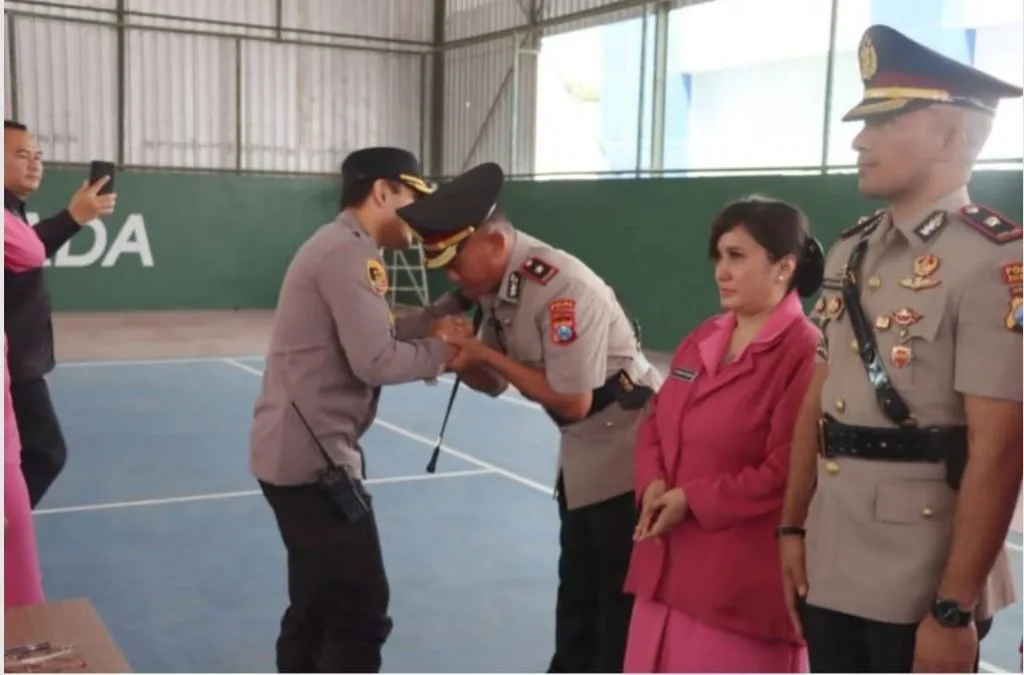 Upacara Sertijab Wakapolres Sumenep dan Empat Kapolsek