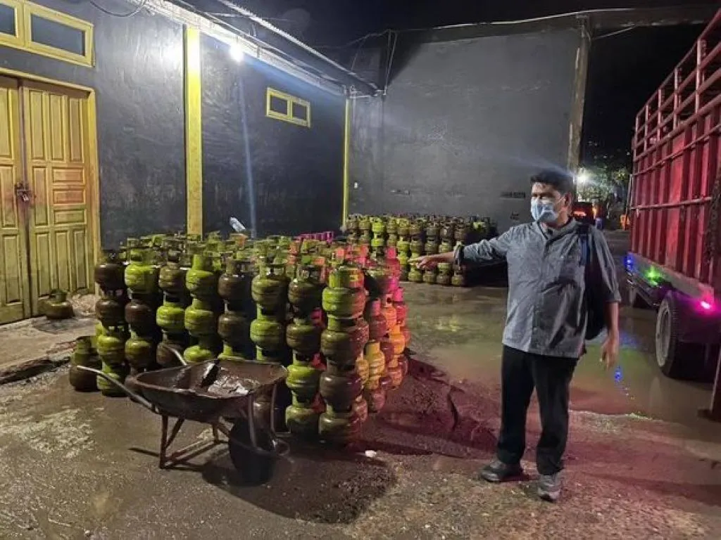 Polda Sumut Grebek Pangkalan LPG Bersubsidi di Labuhanbatu Utara