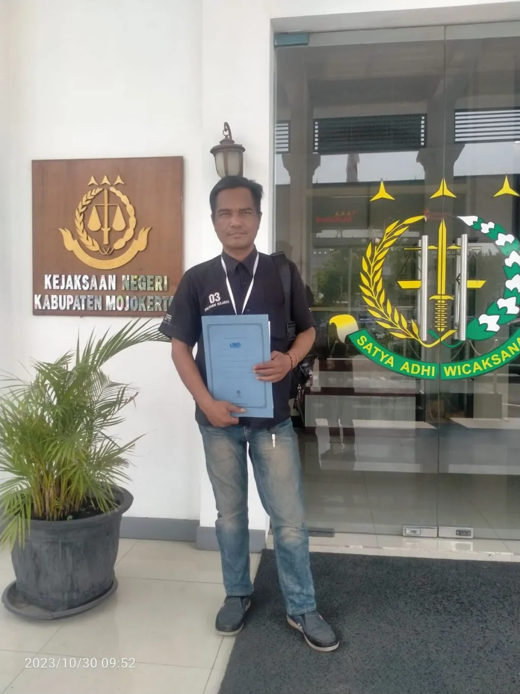 DPD LIRA Mojokerto Raya Laporkan Oknum Panitia Ujian Perangkat Desa ke Kejari