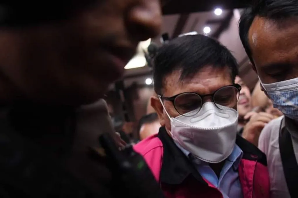 Mantan Menteri Kominfo Terbukti Korupsi Divonis 15 Tahun Penjara