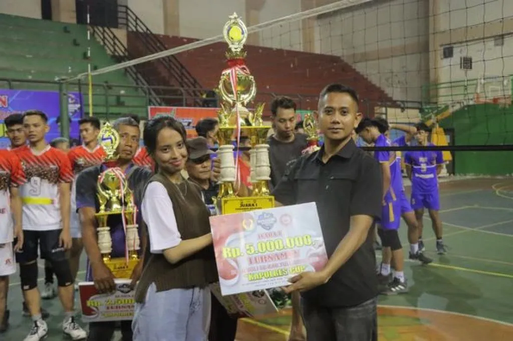 Penutupan Turnamen Bola Volli Kapolres Tulungagung Cup 2023