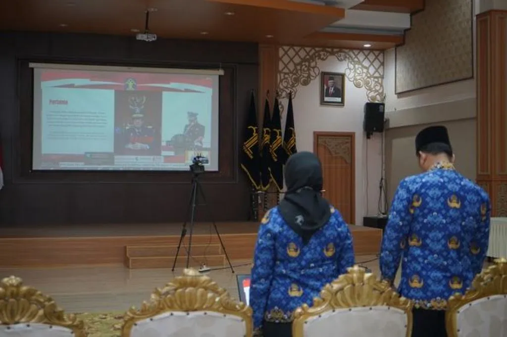 Pimti dan Pejabat Struktural Ikuti Pelantikan Pejabat Unit Pusat Secara Virtual