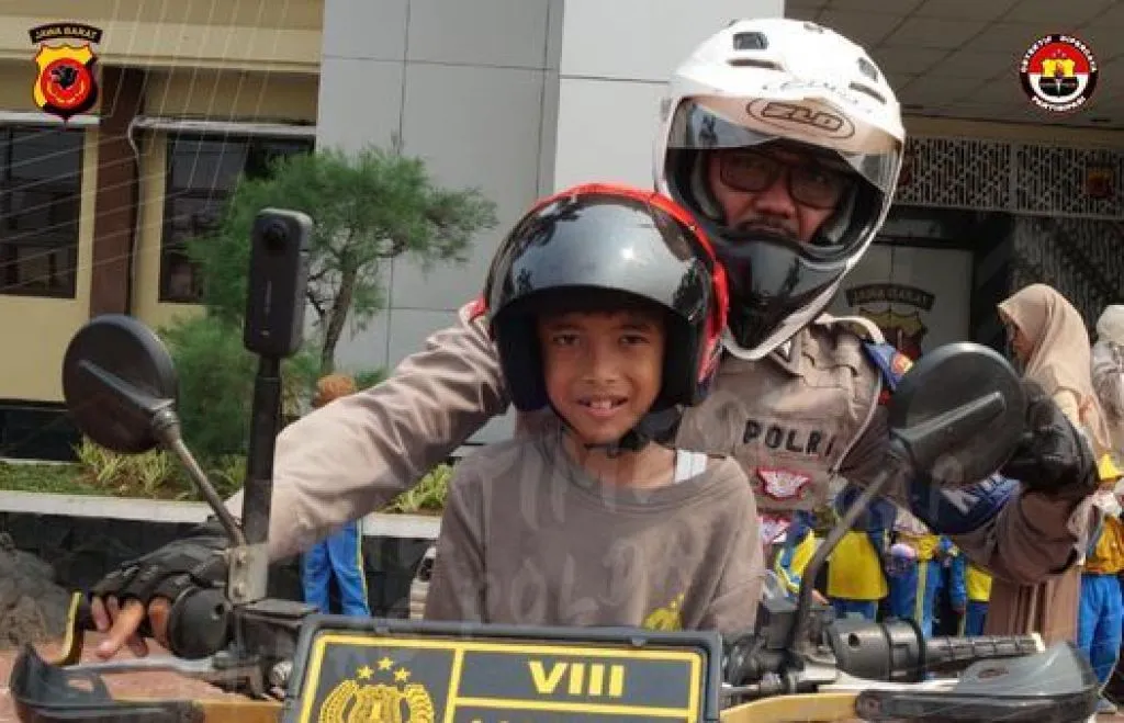 Satlantas Polres Karawang menggelar Program Polisi Sahabat Anak