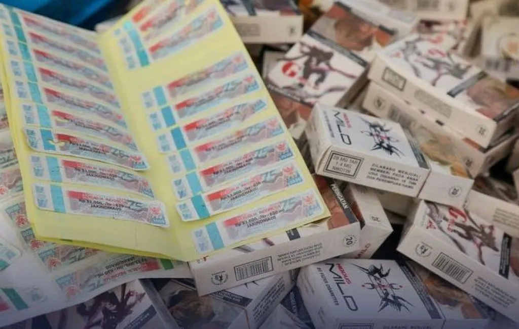 Bea Cukai Tegal dan Satpol PP Pekalongan Sita Ratusan Ribu Rokok Ilegal