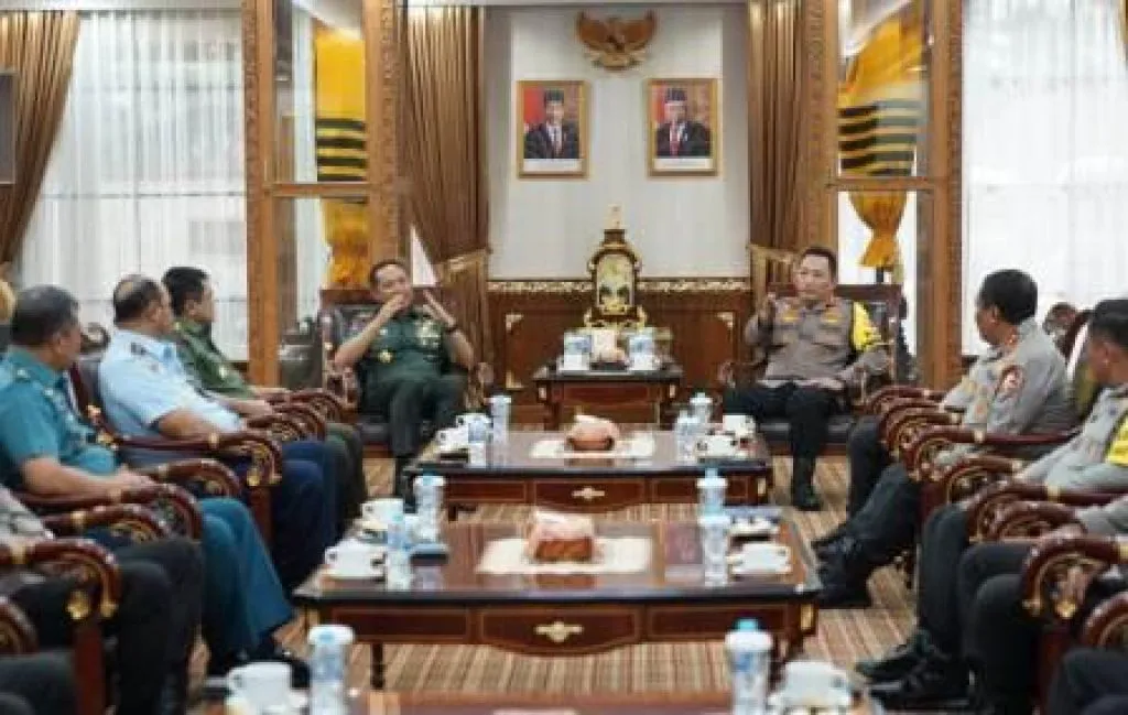 Panglima TNI Kunjungi Mabes Polri