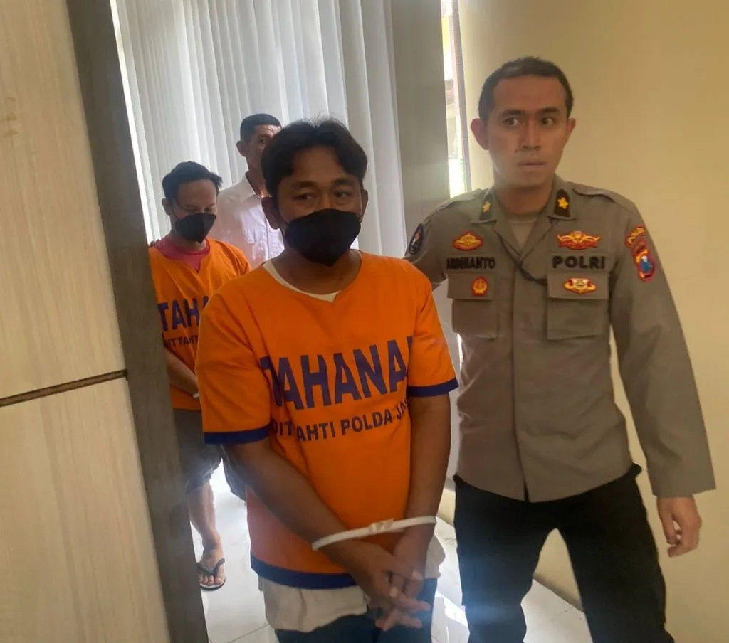 2 Pelaku Penyalahgunaan Solar Ditangkap di SPBU Desa Sumorame
