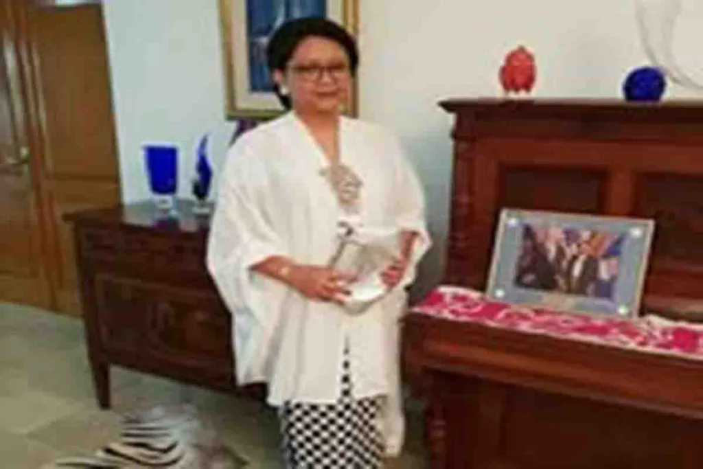 Retno Marsudi Menteri Luar Negeri Perempuan Pertama Republik Indonesia