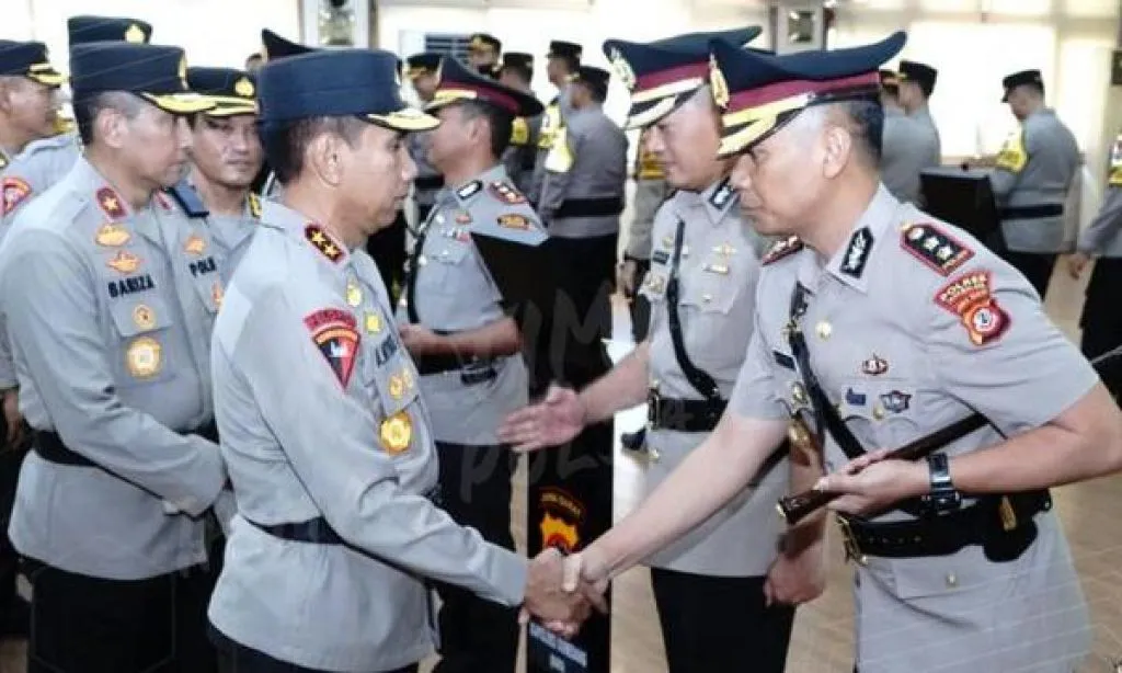 Kapolda Jabar Memimpin Sertijab Para Kapolres