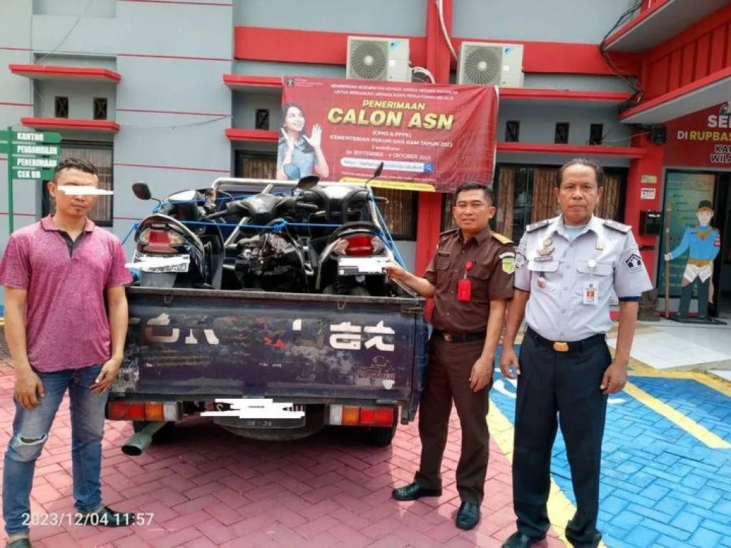 Rupbasan Mojokerto Kembalikan Tiga Motor Honda kepada Pemilik Sah