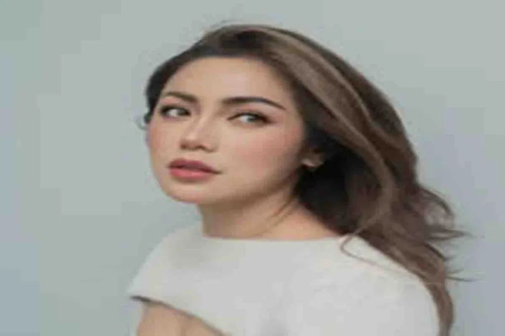 Pesona dan Air Mata Jessica Iskandar